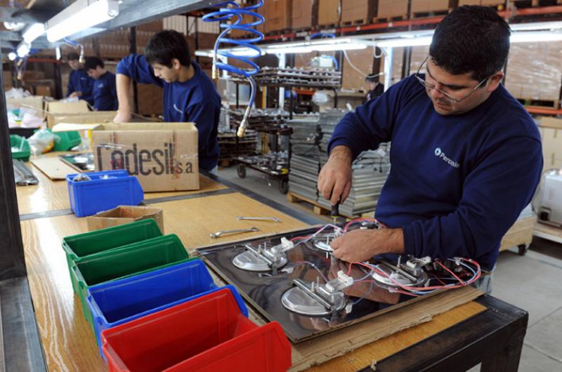 La tasa de desocupacioacuten bajoacute al 7-en-porciento- en el primer trimestre del antildeo