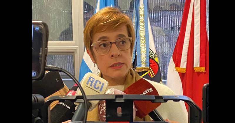 Burgos presentoacute proyecto de ley de acoso callejero