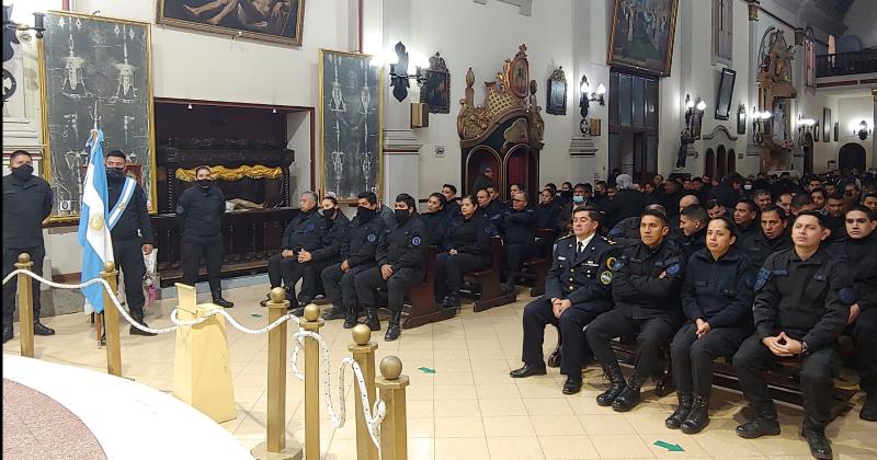 La fuerza de seguridad recordoacute a su personal y renovoacute compromiso de servicio