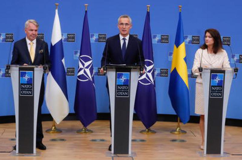 Los 30 paiacuteses de la OTAN firman la adhesioacuten de Suecia y Finlandia