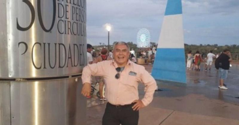 El hijo del docente saltentildeo fallecido en Bolivia dijo que la policiacutea le roboacute dinero