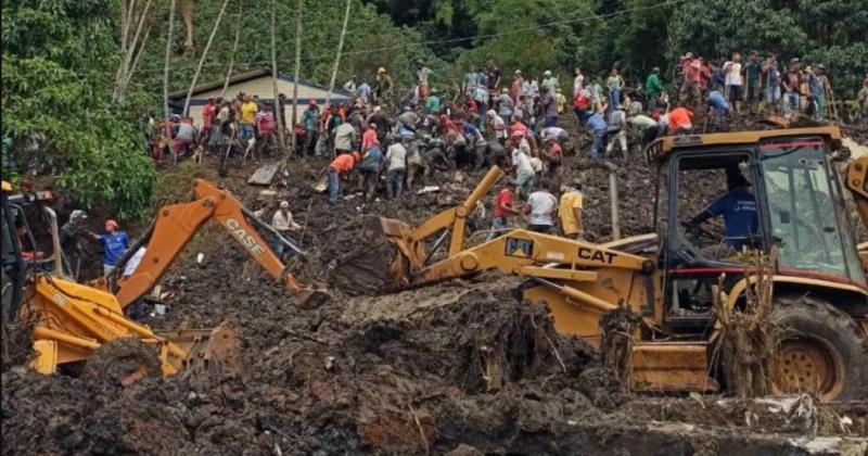 Un derrumbe sepultoacute una escuela rural y dejoacute tres nintildeos fallecidos en Colombia