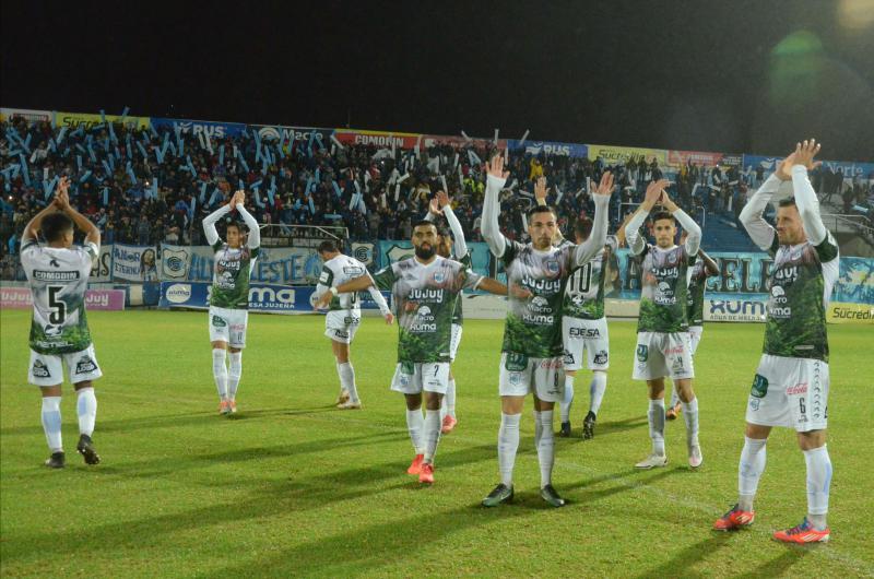 Gimnasia recibe a Alvarado en busca de la recuperacioacuten