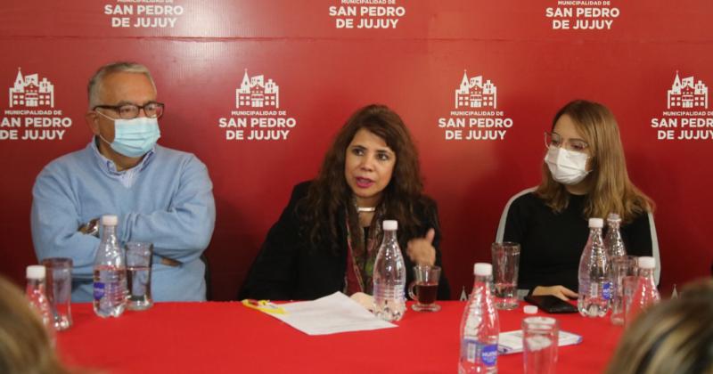 Capacitacioacuten a docentes de San Pedro de Jujuy en Perspectiva de Geacutenero
