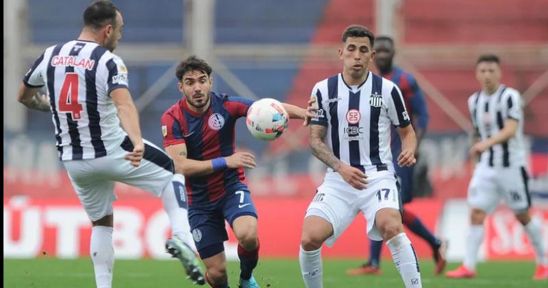 San Lorenzo encontroacute el empate agoacutenico ante Talleres con un golazo de Barrios