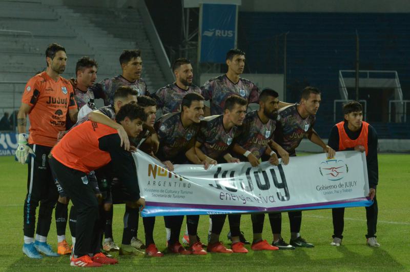 Gimnasia va por la reivindicacioacuten ante Nueva Chicago