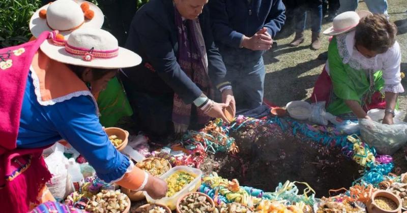 Jujentildeos honran a pleno a la Pachamama