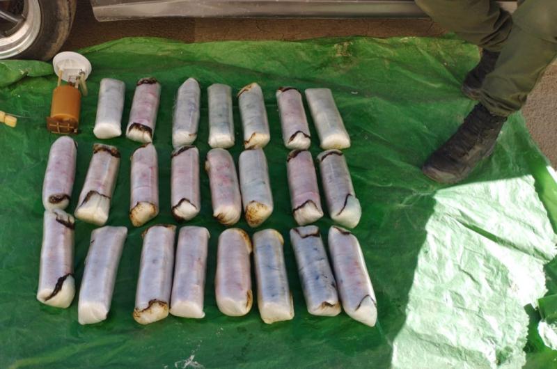 El can antinarcoacuteticos detectoacute 10 kilos de marihuana en el tanque de combustible