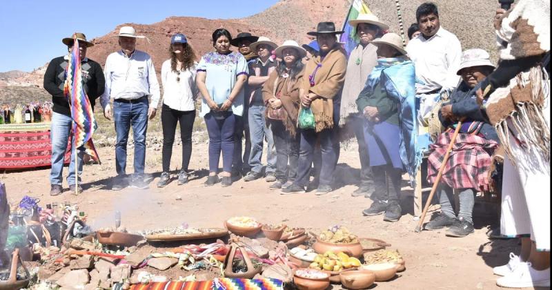 Celebracioacuten a la Pachamama y pedido por trabajo y prosperidad