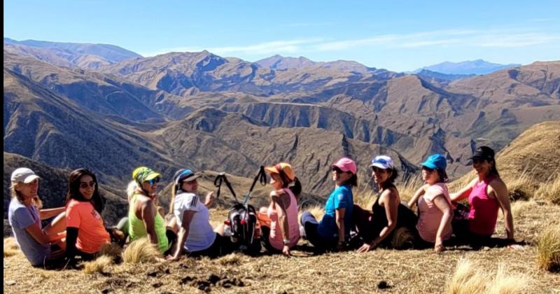 Jujuy Trekking hizo una travesiacutea de la Quebrada a Las Yungas