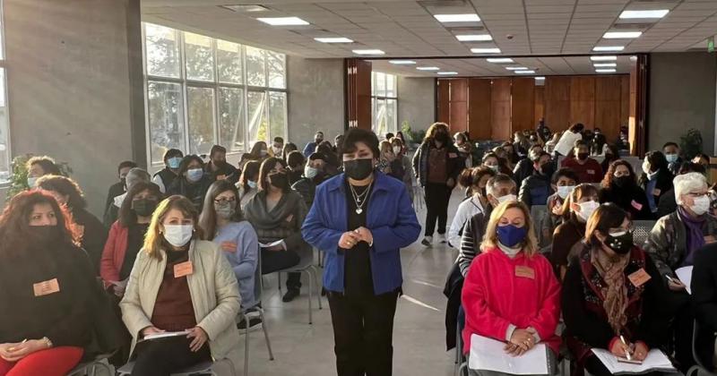 Trabajo en equipo para garantizar el proceso de calificacioacuten docente