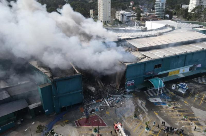 Controlan el incendio del shopping en Punta del Este
