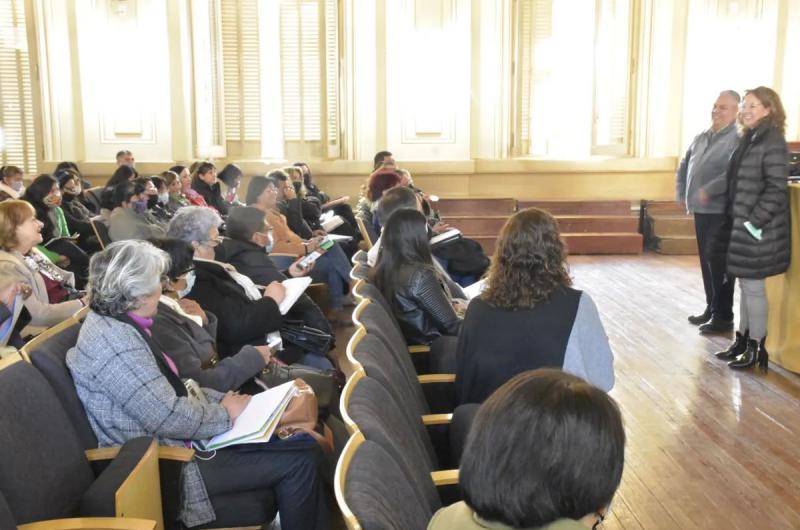 El Ministerio de Educacioacuten trabaja en la implementacioacuten de la jornada extendida