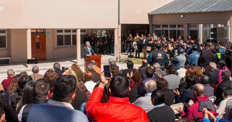 La inauguracioacuten del Colegio Secundario Ndeg 39 es emblemaacutetico porque derrotamos a la violencia