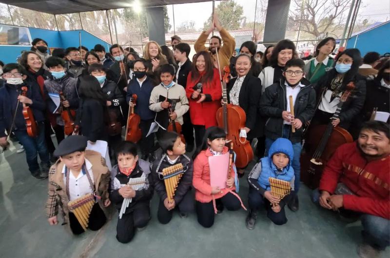 Educacioacuten destacoacute propuestas presentadas durante la Feria del Libro