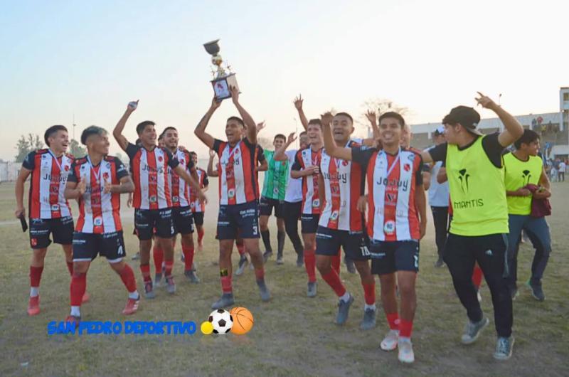 Ciudad de Nieva campeoacuten y boleto al Regional