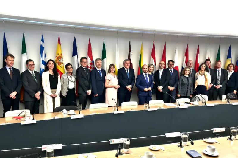 El Gobernador de Jujuy junto a embajadores de la Unioacuten Europea en el paiacutes