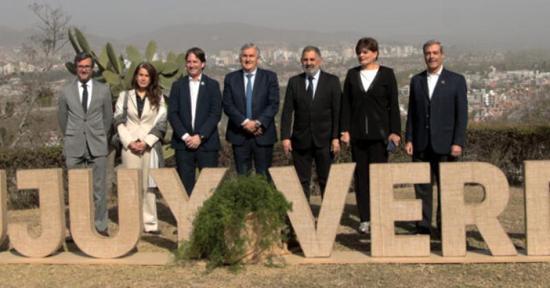 Municipio Capitalino reafirmoacute compromiso de lucha contra el cambio climaacutetico