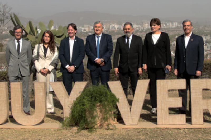 Municipio Capitalino reafirmoacute compromiso de lucha contra el cambio climaacutetico