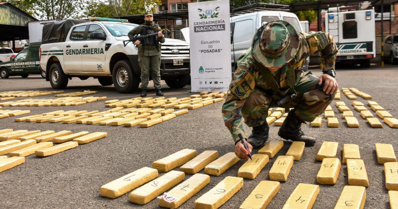 Encuentran vehiacuteculo abandonado con 308 kilos de marihuana