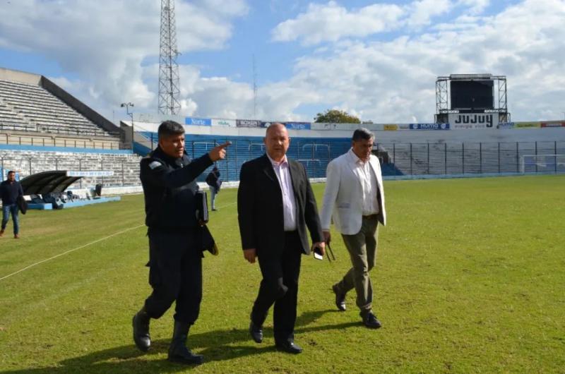 Alrededor de 700 policiacuteas asignados para Veacutelez - Independiente