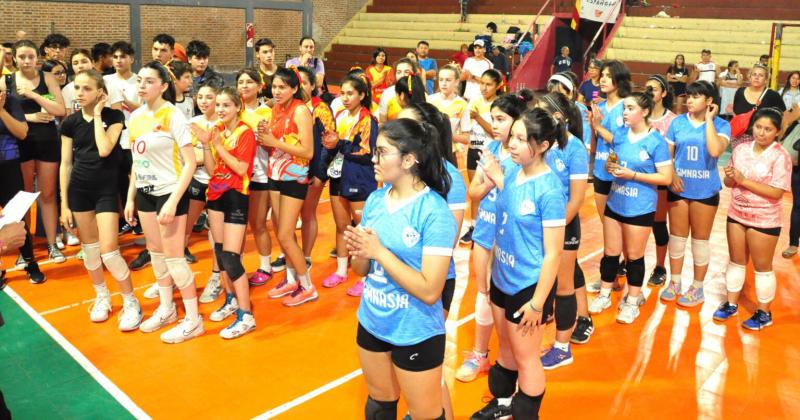 Exitosa realizacioacuten del torneo Regional de Voacuteley Femenino Sub-14