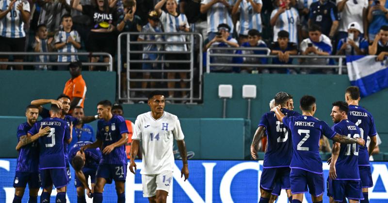 Argentina se luce ante Honduras a estadio lleno en Miami