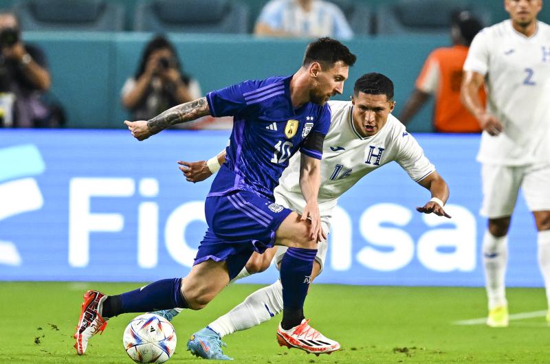 Argentina se luce ante Honduras a estadio lleno en Miami