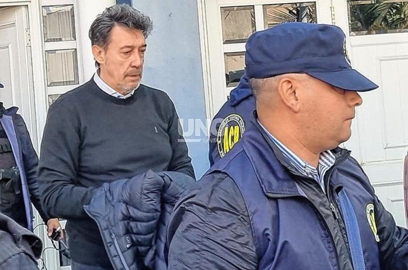 Detuvieron al vicepresidente de Coloacuten otro dirigente y seis barras