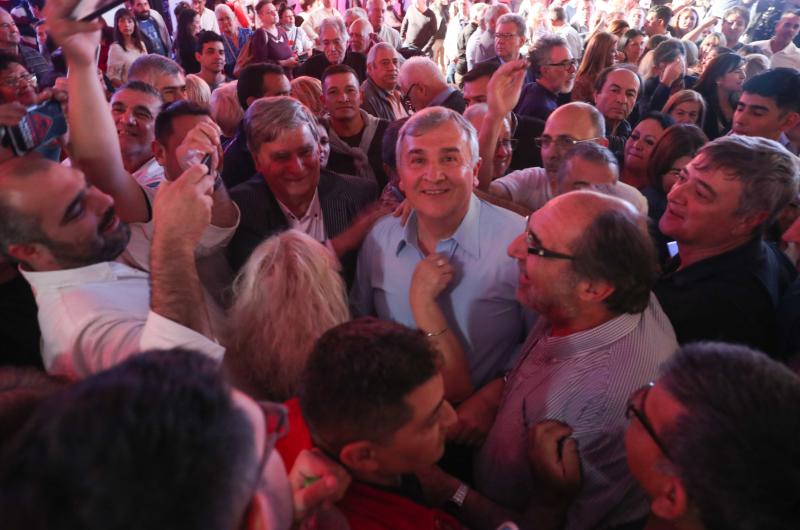 Gerardo Morales convocoacute a militantes en la histoacuterica Casa Radical de Coacuterdoba