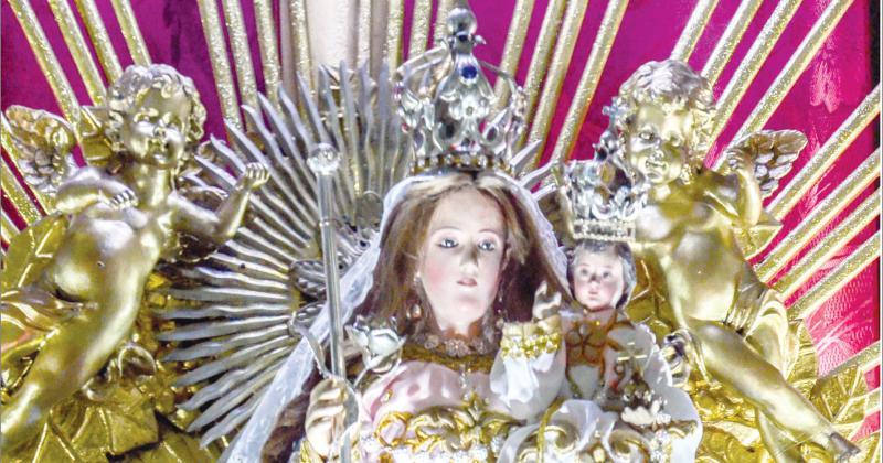 Fiesta en honor a la Virgen de Riacuteo Blanco