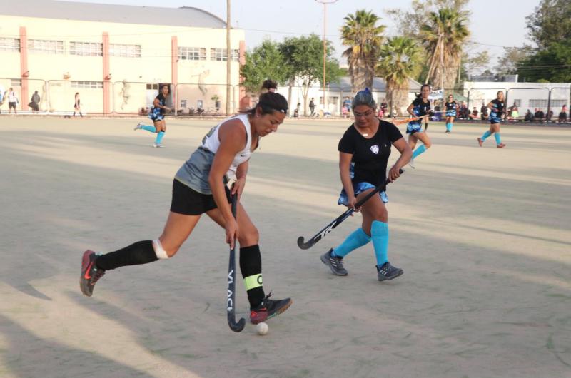 San Juan se llevoacute la Copa de Oro del Nacional de Mamis Hoacuteckey