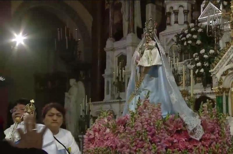 Jujentildeos en Buenos Aires tambieacuten honraron a la Virgen de Riacuteo Blanco