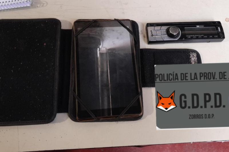 Intentaba vender una tablet robada