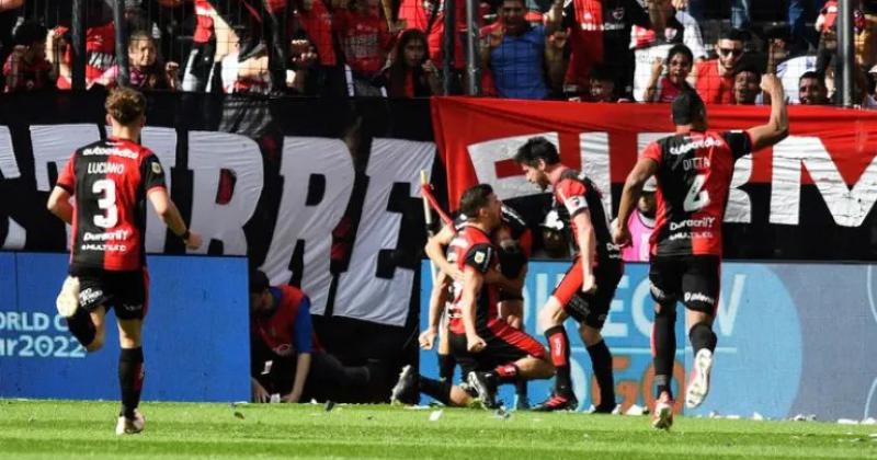 Boca perdioacute con Newells que resistioacute con diez y le puso suspenso a la definicioacuten de la Liga Profesional