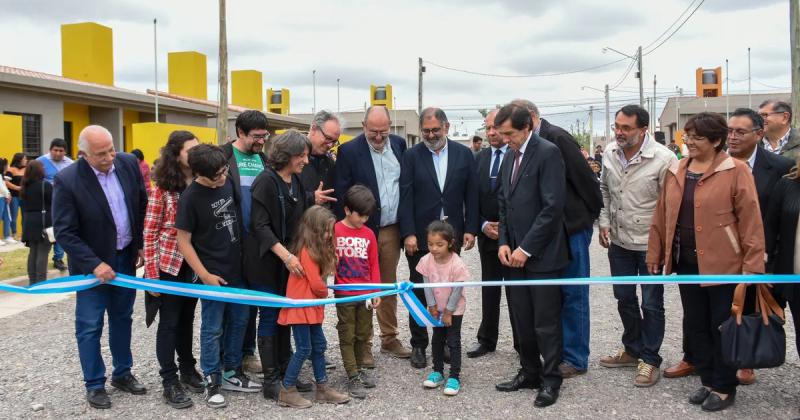 Se entregaron 60 viviendas e infraestructura en barrio Alto Comedero