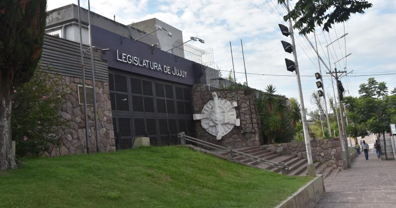  La Legislatura jujentildea reconocioacute labor que desarrolla la Biblioteca Artekis