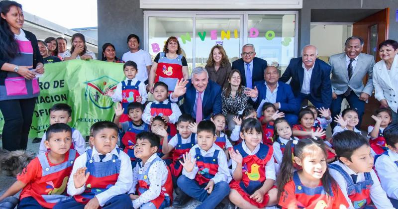 Morales anuncioacute proacutexima licitacioacuten para construir maacutes edificios escolares