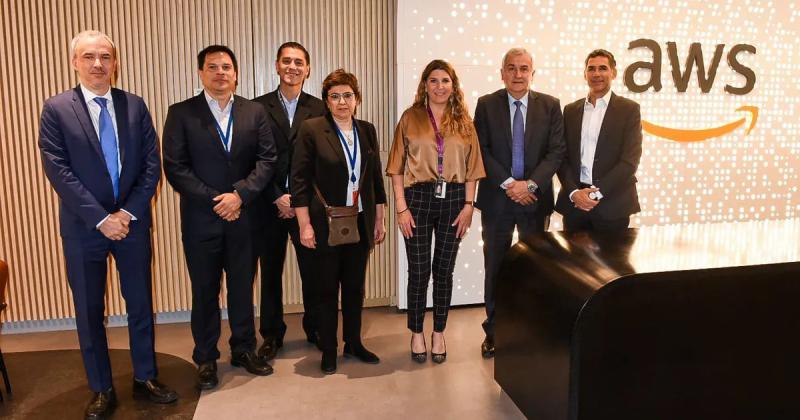 Acta compromiso con Amazon Web para potenciar la transformacioacuten digital 