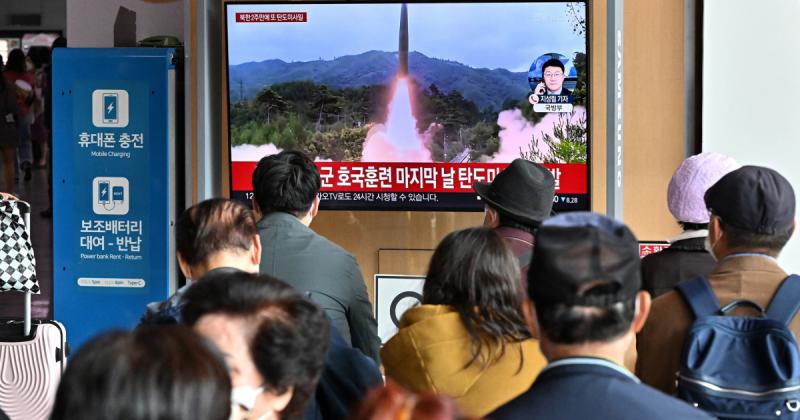 Corea del Norte disparoacute dos misiles hacia el mar del Japoacuten