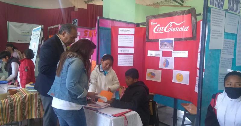 Feria de Educacioacuten Arte Ciencia y Tecnologiacutea en Abra Pampa