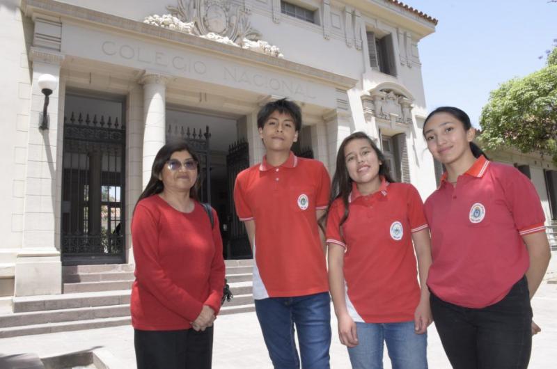 Destacan desempentildeo de estudiantes jujentildeos en propuestas nacionales