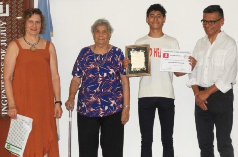 Emiliano Pessolano fue reconocido como el Atleta del Antildeo