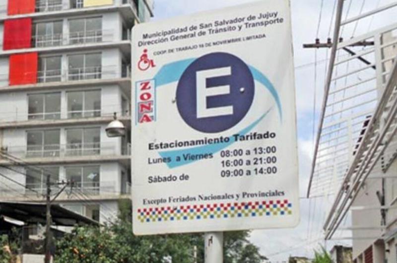 El saacutebado aumenta el estacionamiento tarifado