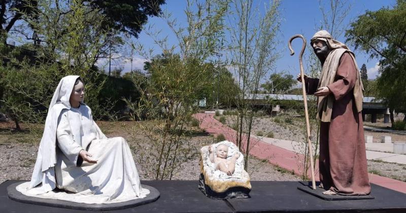 Instalaron el tradicional pesebre a escala real en el Parque Xibi Xibi