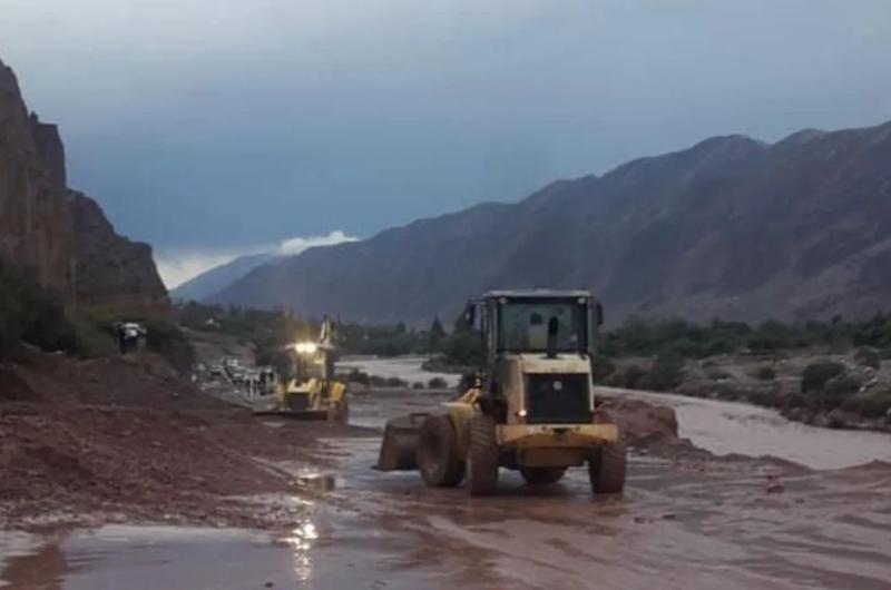 Vialidad trabaja en rutas nacionales ante los inconvenientes por lluvias