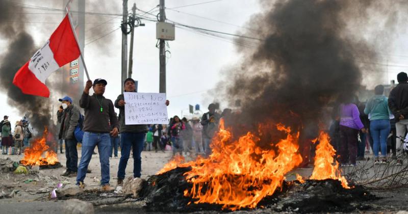 El  gobierno de Boluarte declaroacute el estado de emergencia por 30 diacuteas