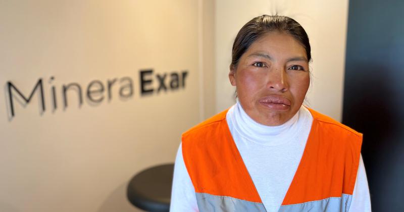 Distinguen a trabajadora de Exar- Mujer minera del antildeo 2022  