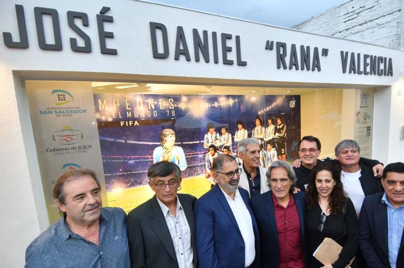 Emotivo homenaje a Daniel El Rana Valencia