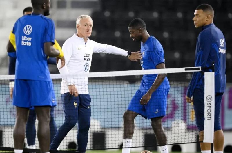 Francia se entrenoacute con cinco ausentes a dos diacuteas de la final ante la Argentina